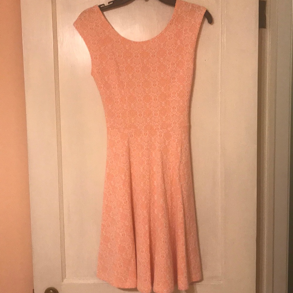 ADORABLE junior dress !!